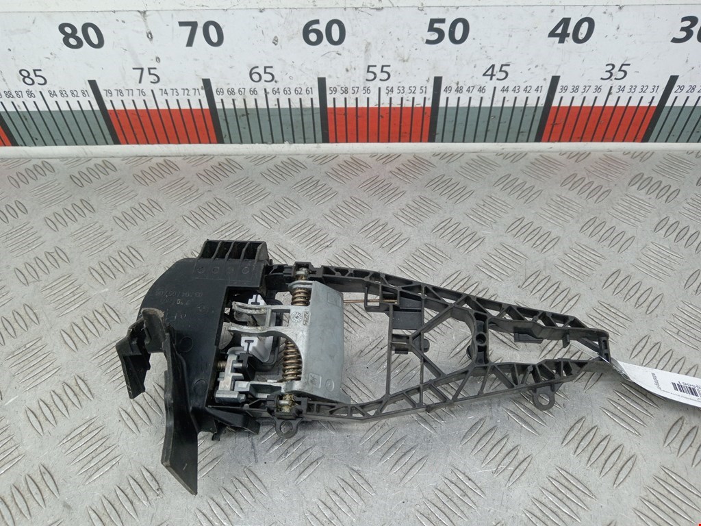 Кронштейн ручки BMW X5 F15/F85 2013-2018