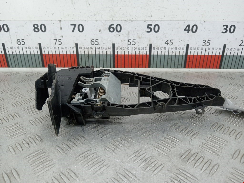 Кронштейн ручки BMW X5 F15/F85 2013-2018