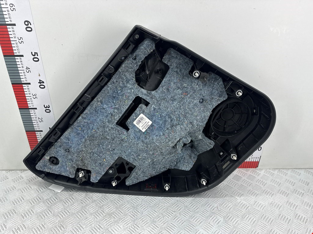 Обшивка двери задняя правая TESLA Model S I 2012-н.в.