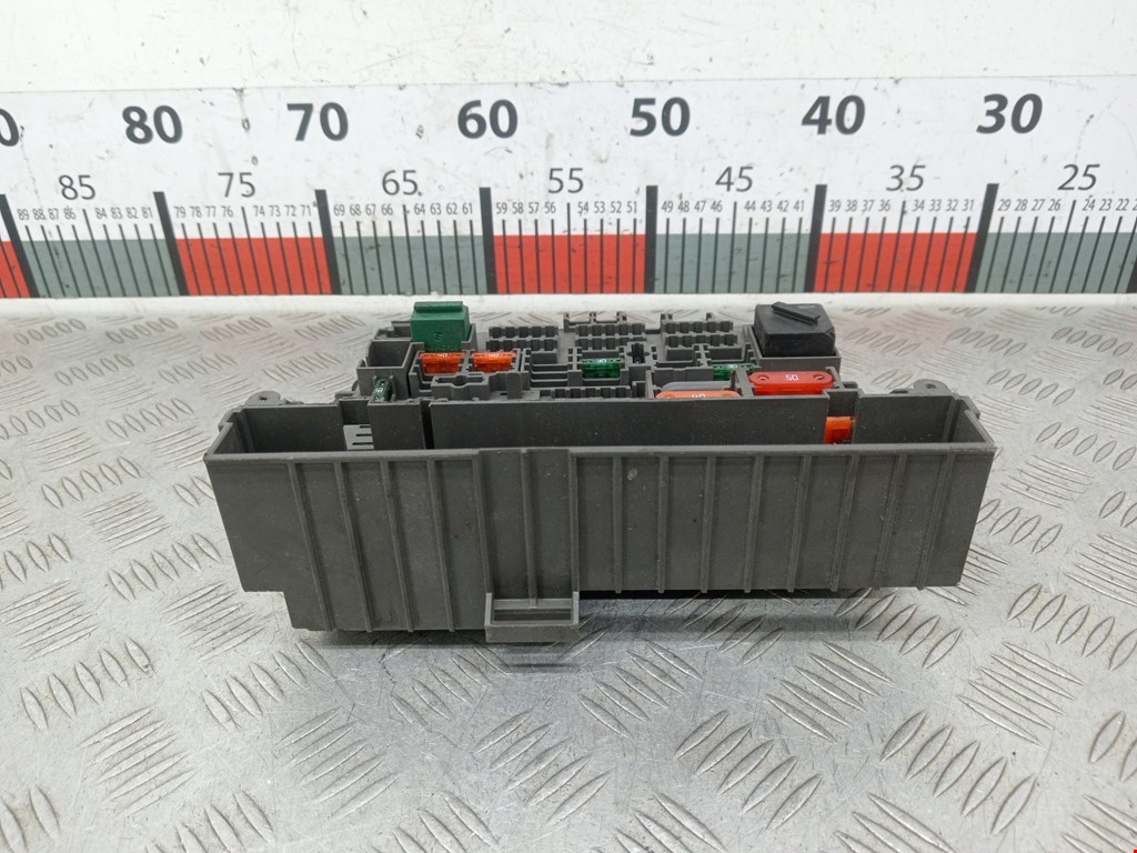 Датчик уровня в бачок омывателя BMW 3er E90/E91 2005-2012