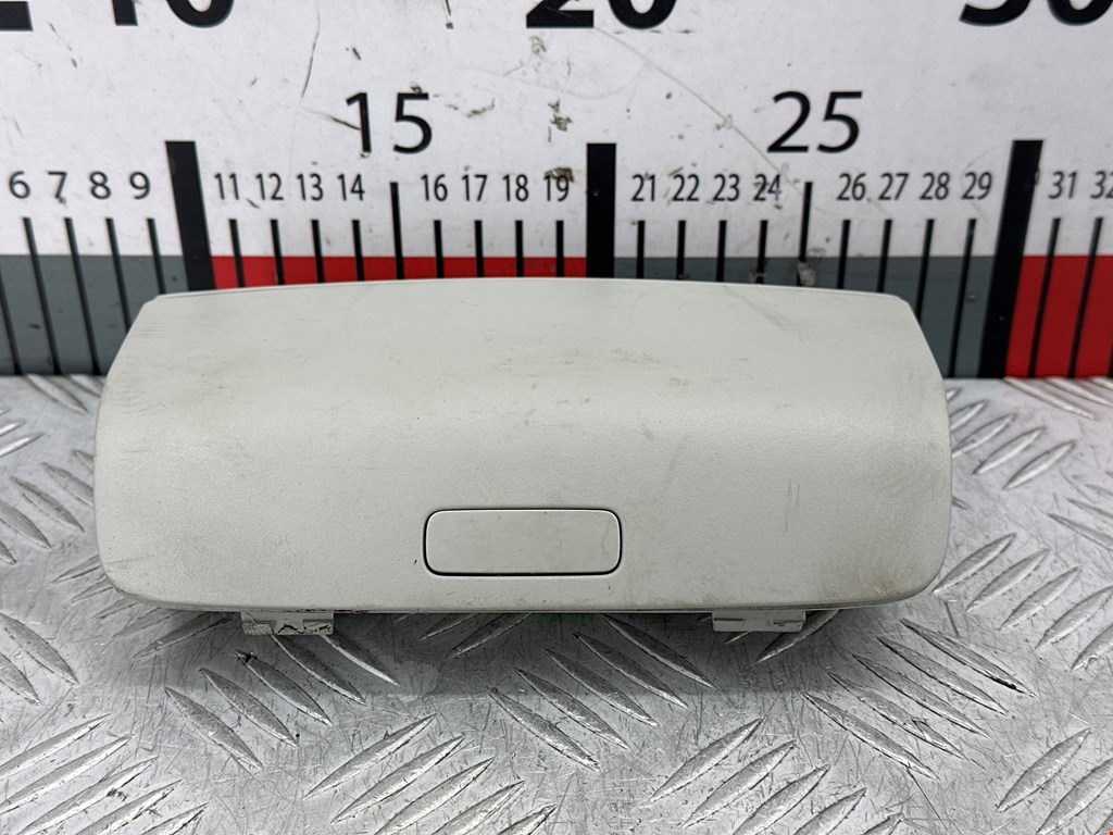 Бардачок VOLKSWAGEN Tiguan 2007-2018