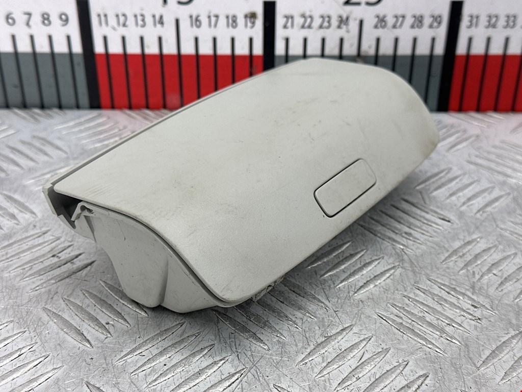 Бардачок VOLKSWAGEN Tiguan 2007-2018