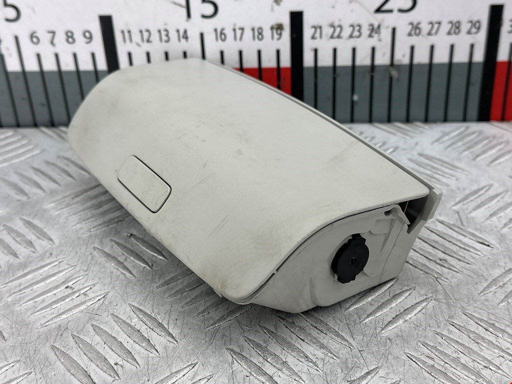 Бардачок VOLKSWAGEN Tiguan 2007-2018