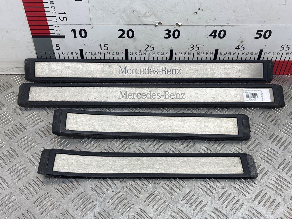 Накладка декоративная на порог (Комплект) Mercedes E-Class (W211) (2002-2009)