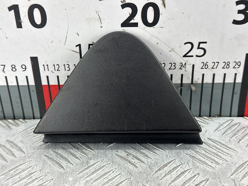 Накладка (молдинг) крыла заднего правого Nissan Juke (2010-2019)