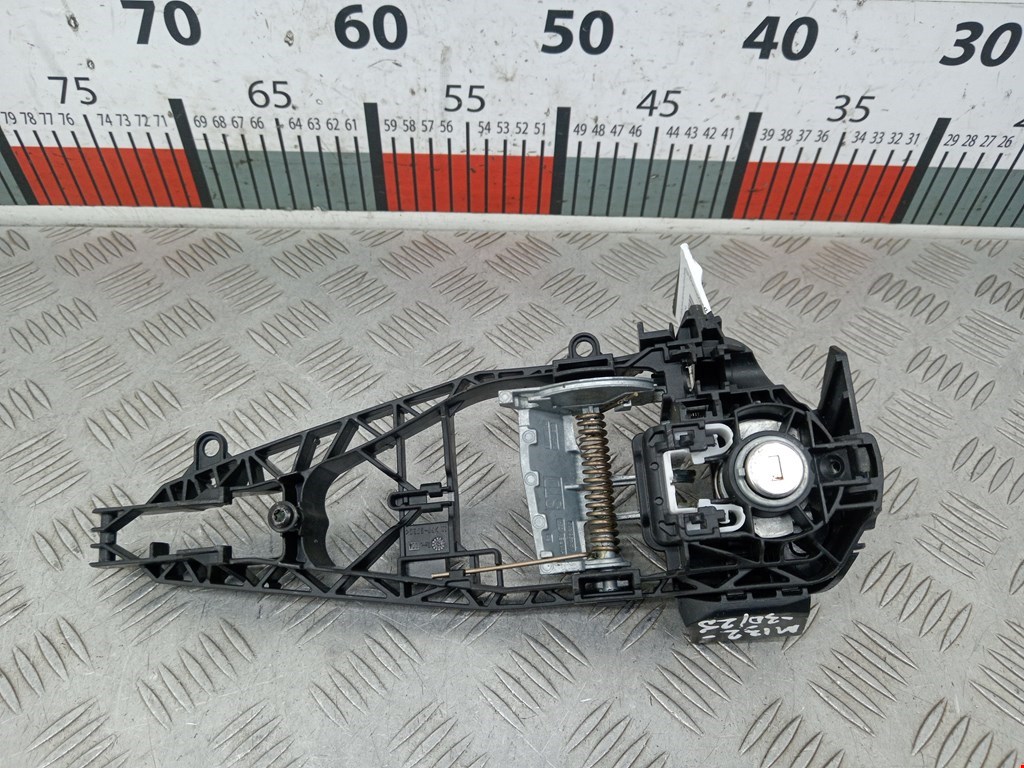 Кронштейн ручки BMW X5 F15/F85 2013-2018