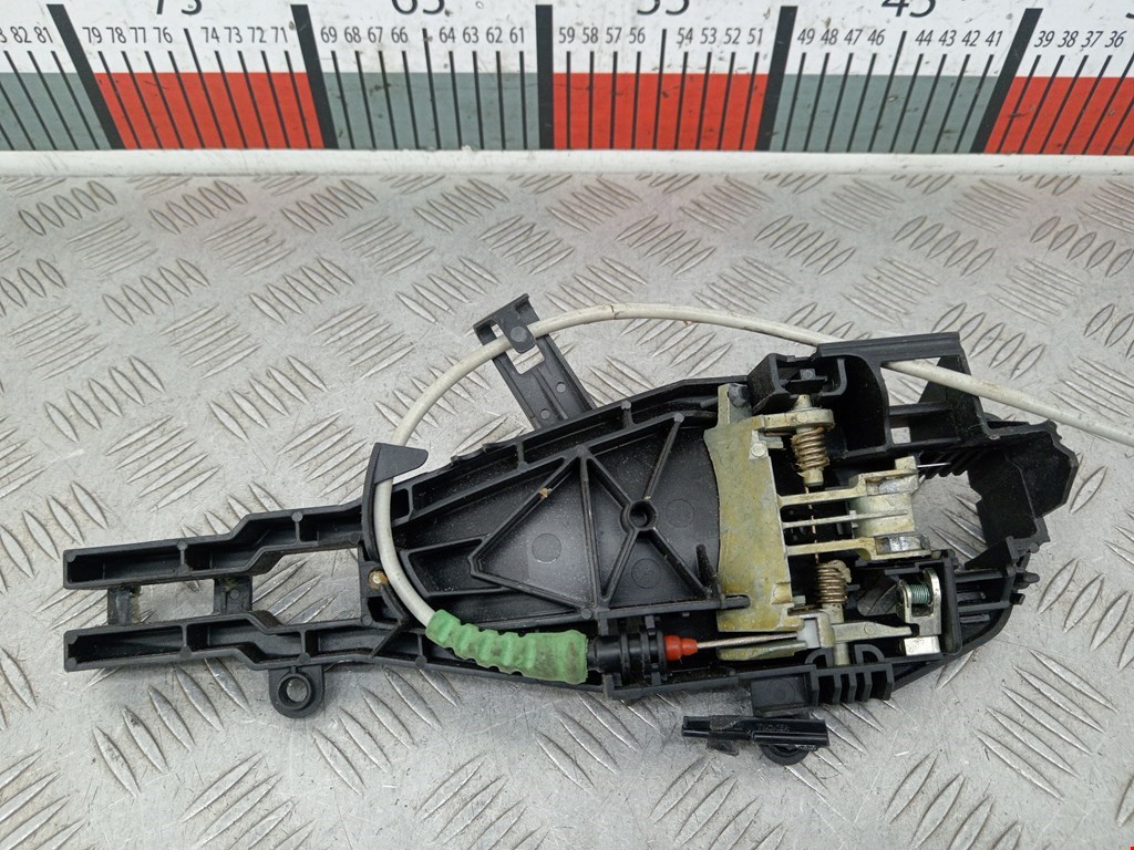 Кронштейн ручки BMW 3er E90/E91 2005-2012