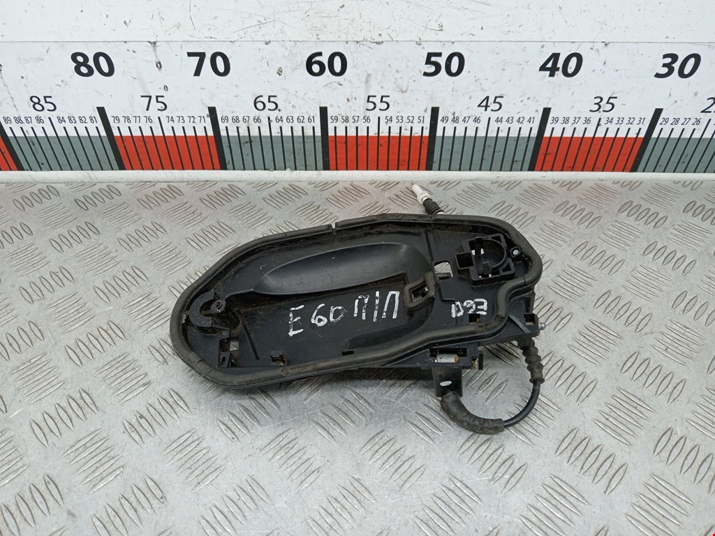 Кронштейн (держатель) ручки двери BMW 5-Series (E60/E61) (2003-2010)