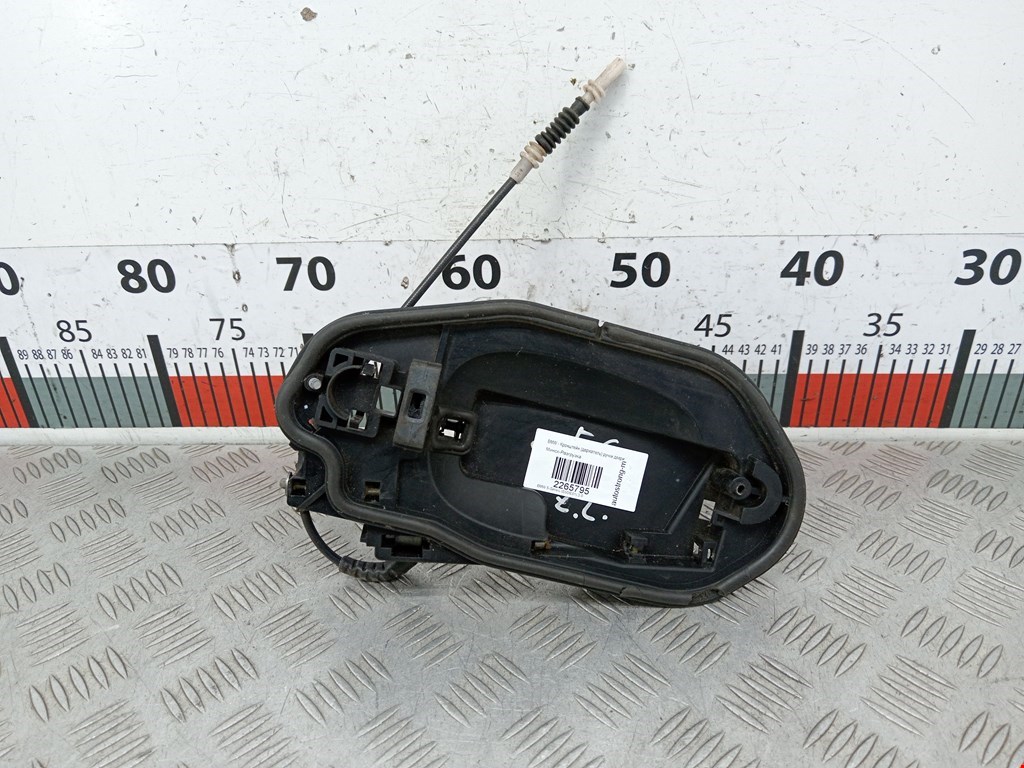 Кронштейн (держатель) ручки двери BMW 5-Series (E60/E61) (2003-2010)