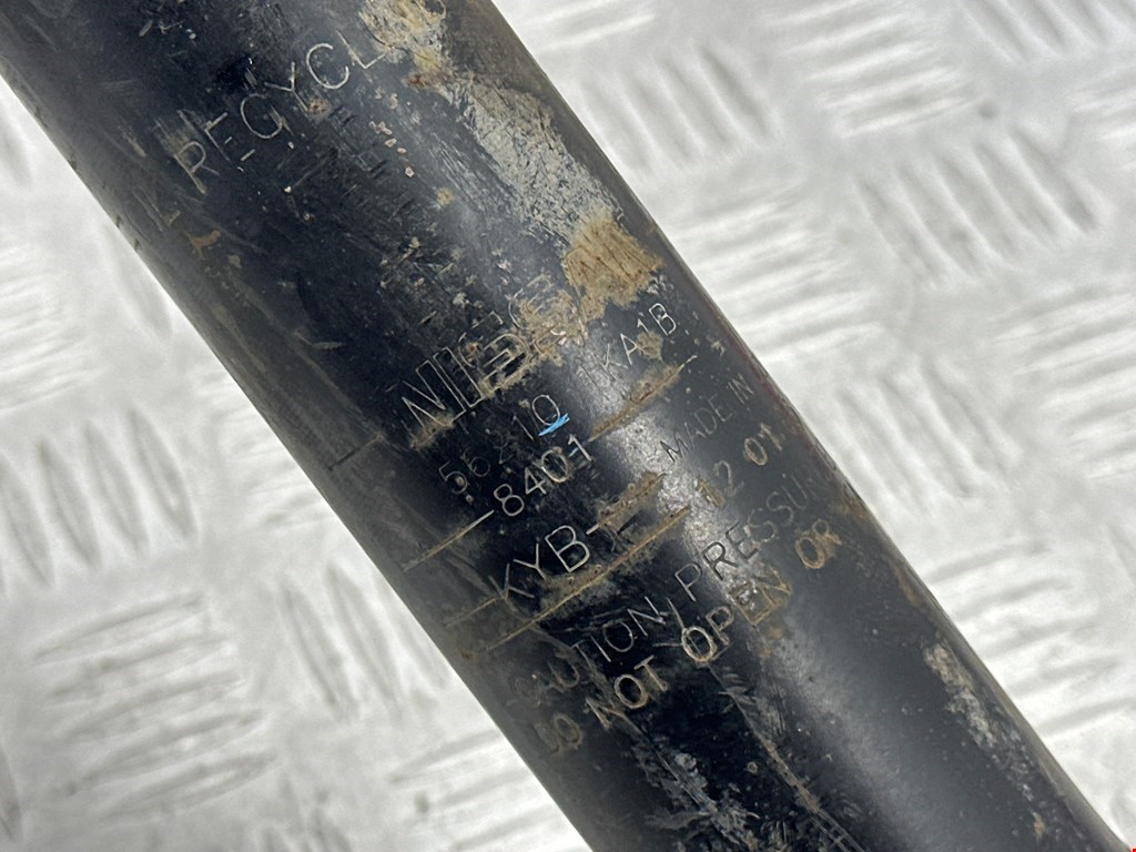 Амортизатор задний левый=правый NISSAN Juke 2010-2019