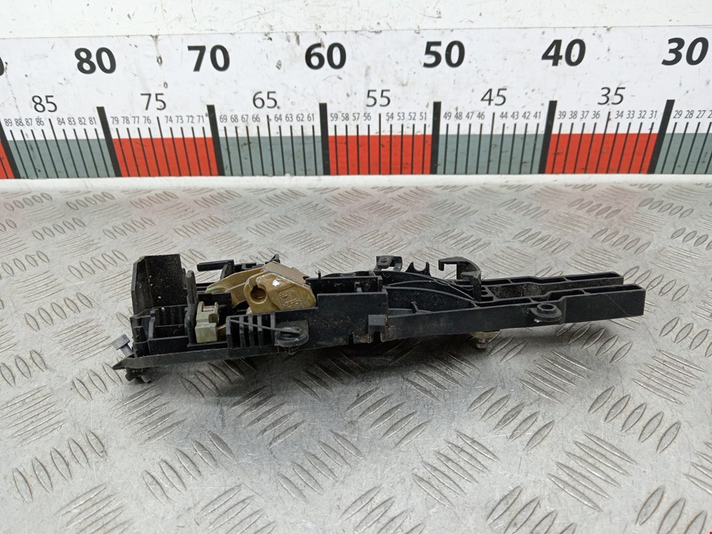 Кронштейн ручки BMW 3er E90/E91 2005-2012