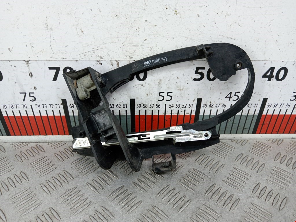 Кронштейн ручки BMW 7er 7 серия E65/E66 2001-2008