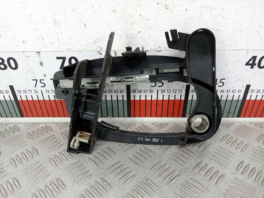 Кронштейн ручки BMW 7er 7 серия E65/E66 2001-2008