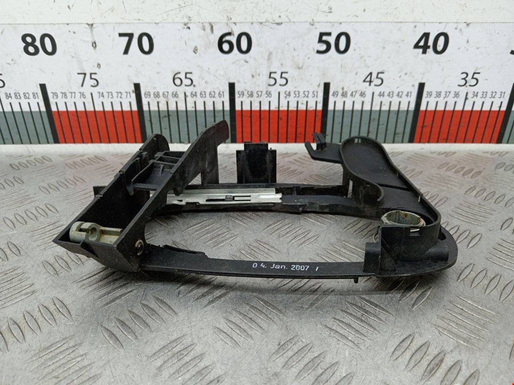 Кронштейн ручки BMW 7er 7 серия E65/E66 2001-2008