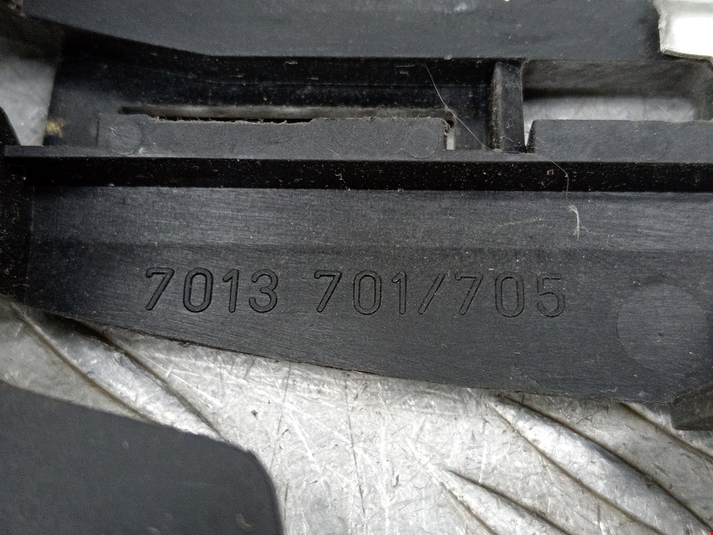 Кронштейн ручки BMW 7er 7 серия E65/E66 2001-2008