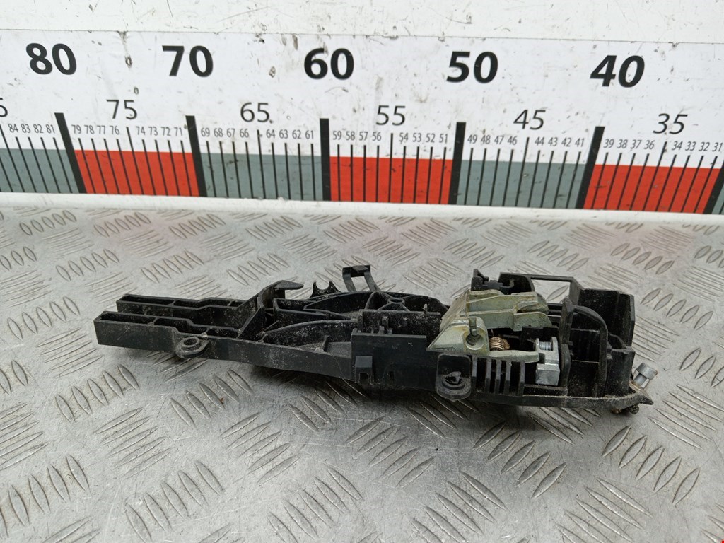 Кронштейн ручки BMW 3er E90/E91 2005-2012