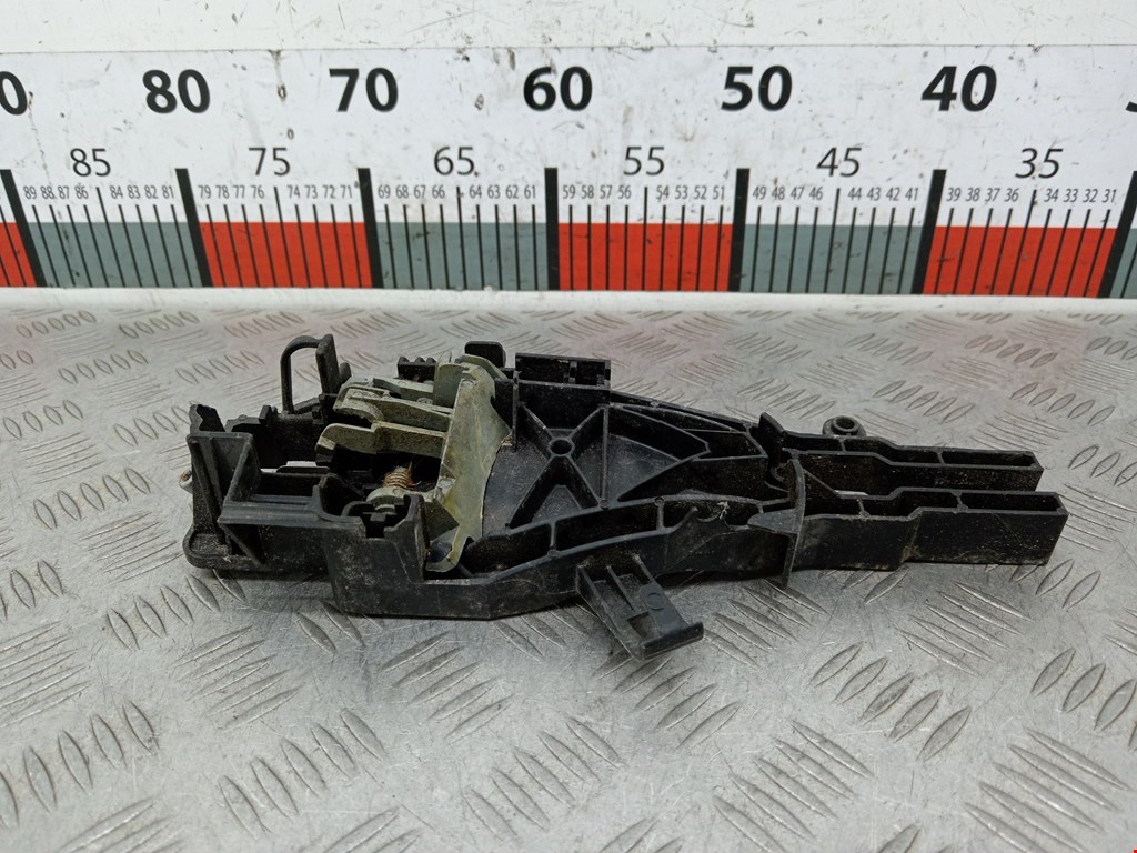 Кронштейн ручки BMW 3er E90/E91 2005-2012