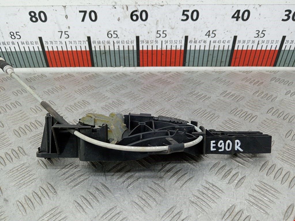 Кронштейн ручки BMW 3er E90/E91 2005-2012