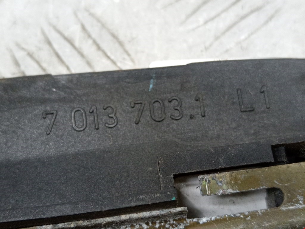 Кронштейн ручки BMW 7er 7 серия E65/E66 2001-2008