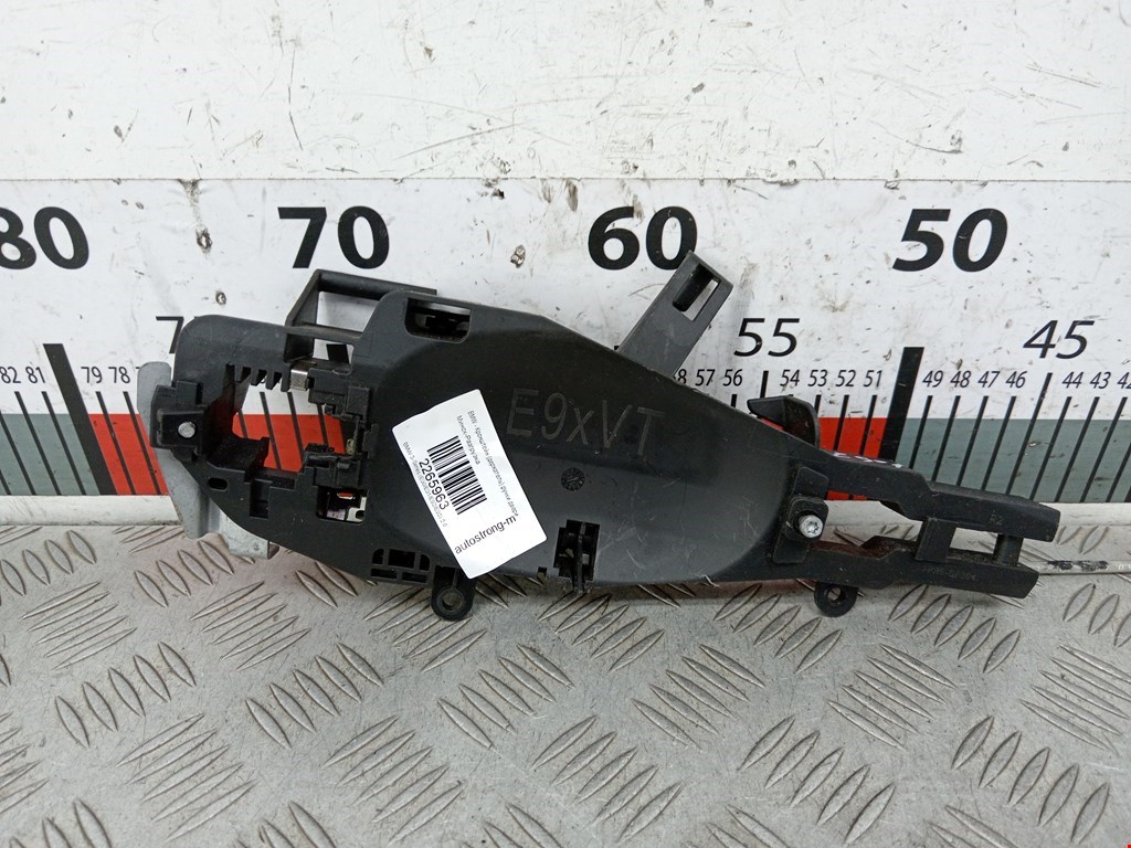 Кронштейн ручки BMW 3er E90/E91 2005-2012
