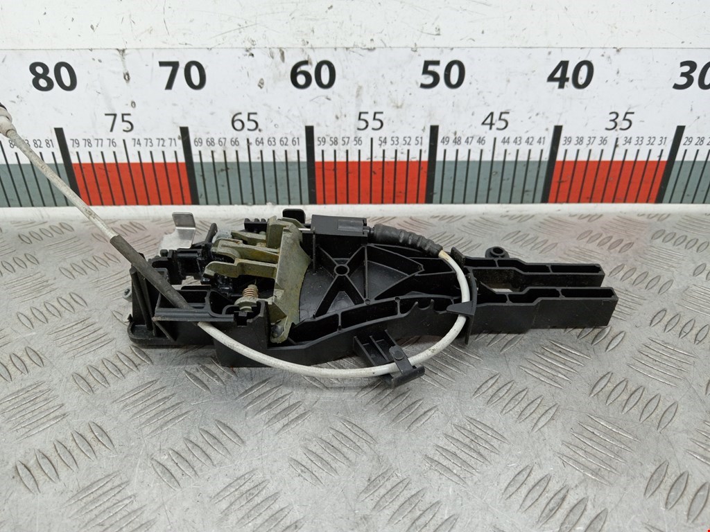 Кронштейн ручки BMW 3er E90/E91 2005-2012