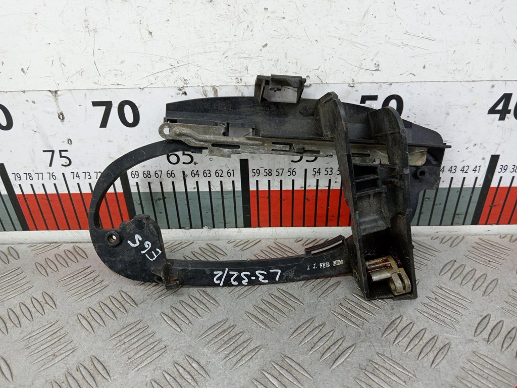 Кронштейн ручки BMW 7er 7 серия E65/E66 2001-2008