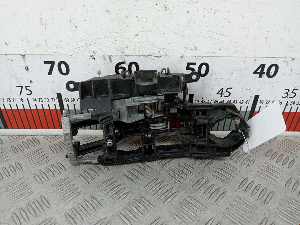 Кронштейн ручки BMW 7er 7 серия F01/F02/F04 2008-2015