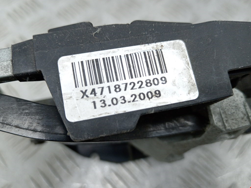 Кронштейн ручки BMW 7er 7 серия F01/F02/F04 2008-2015