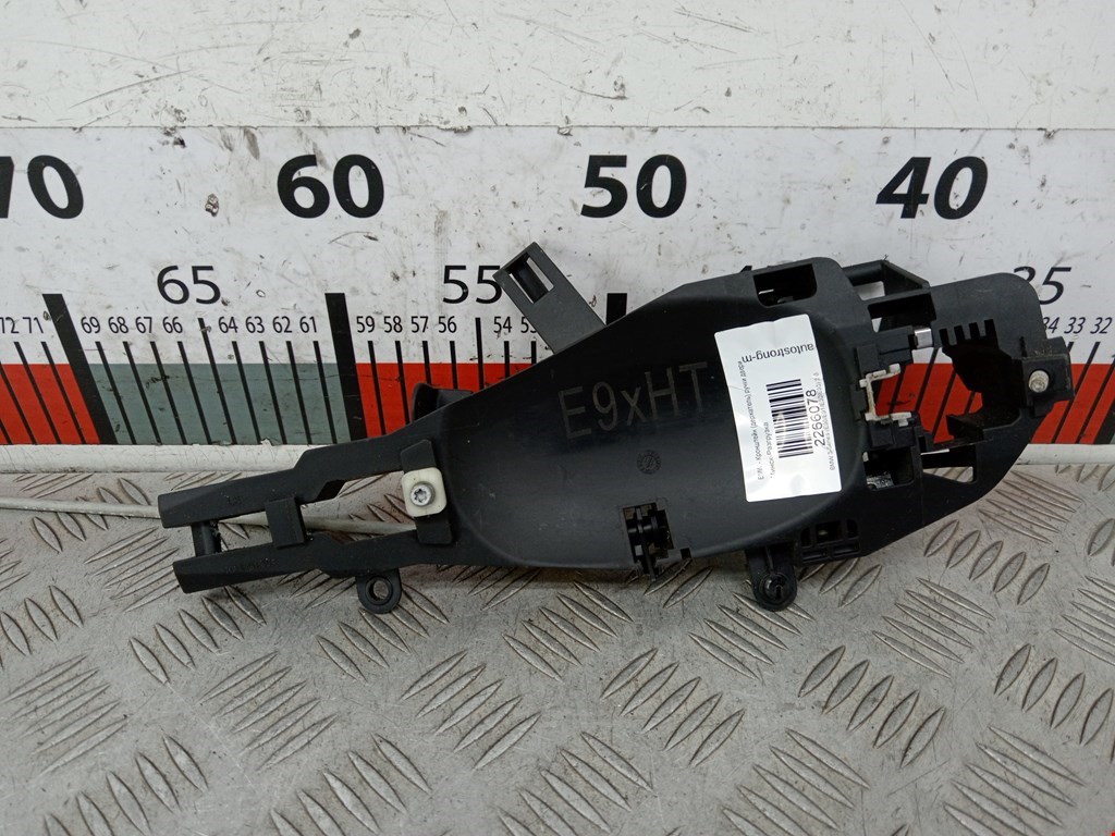 Кронштейн ручки BMW 3er E90/E91 2005-2012