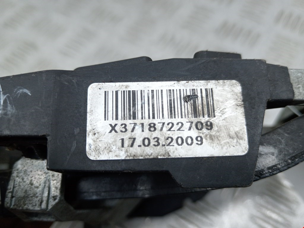 Кронштейн ручки BMW 7er 7 серия F01/F02/F04 2008-2015