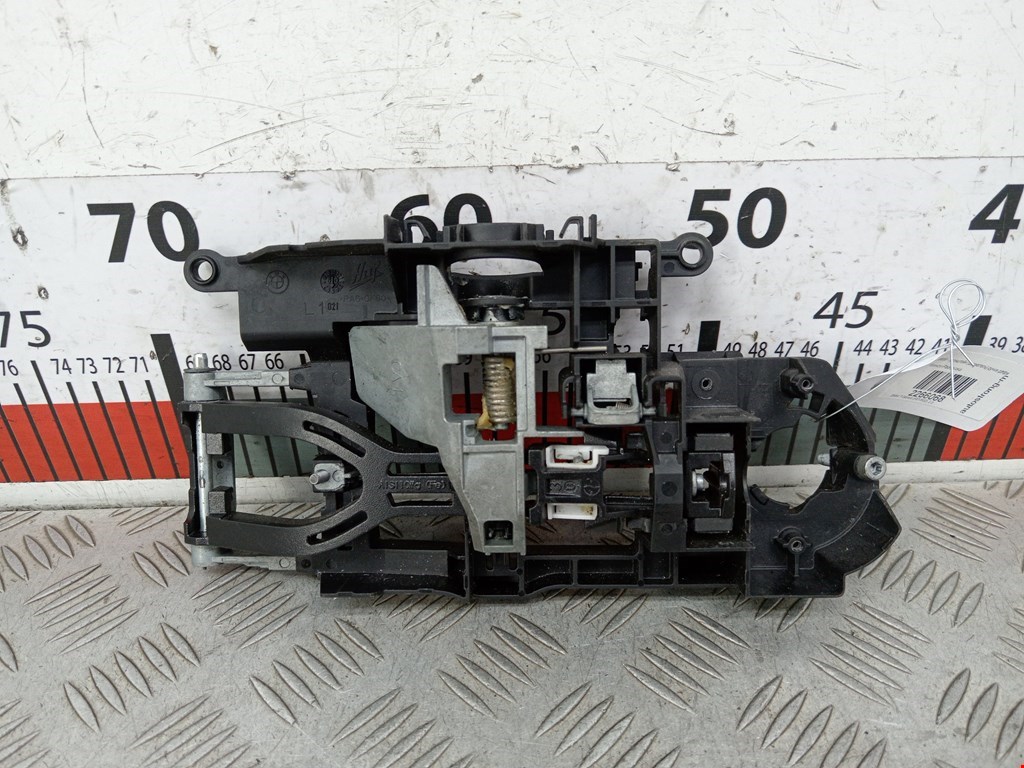 Кронштейн ручки BMW 7er 7 серия F01/F02/F04 2008-2015