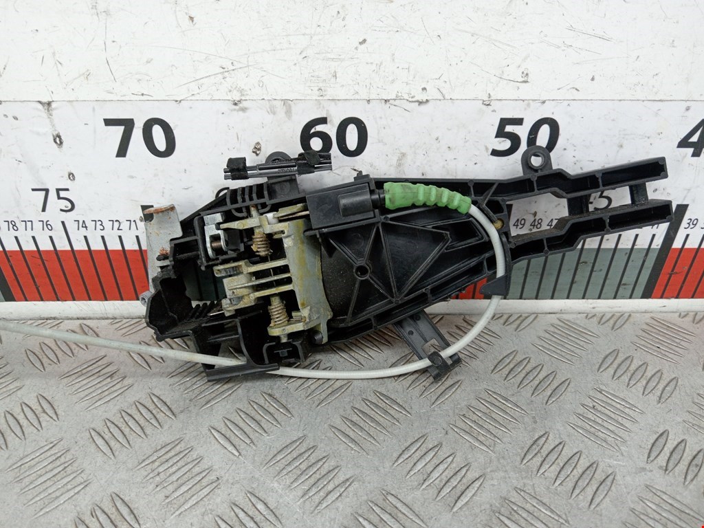 Кронштейн ручки BMW 3er E90/E91 2005-2012