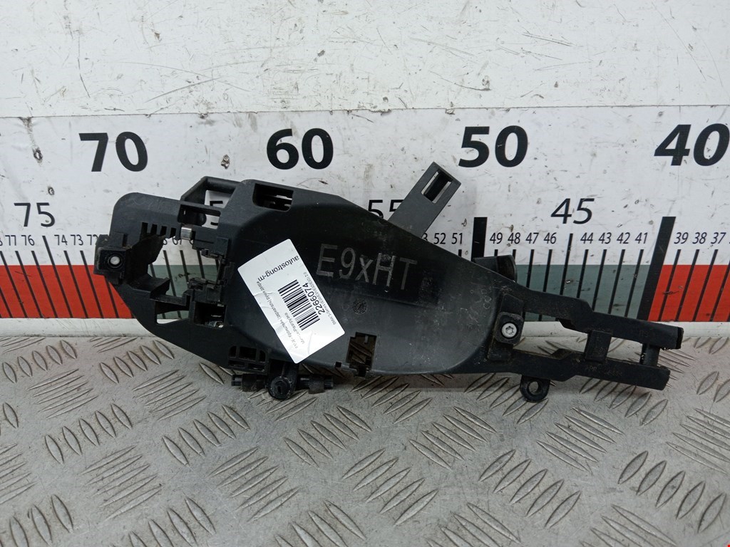 Кронштейн ручки BMW 3er E90/E91 2005-2012