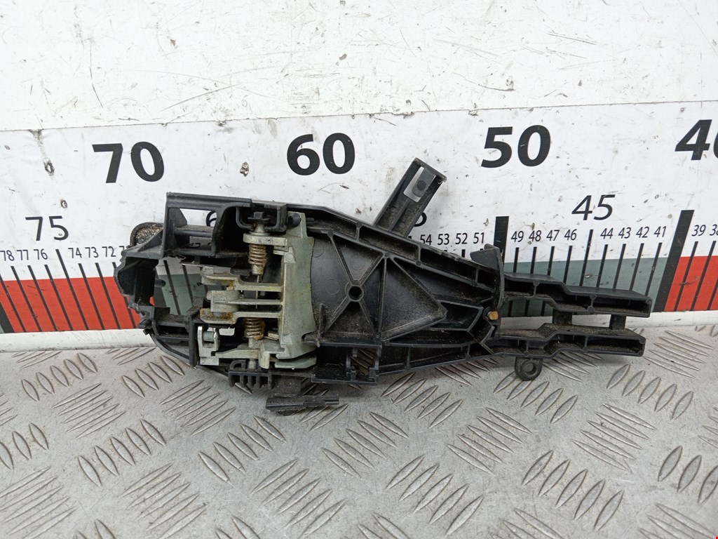 Кронштейн ручки BMW 3er E90/E91 2005-2012