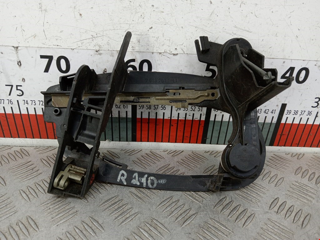 Кронштейн ручки BMW 7er 7 серия E65/E66 2001-2008