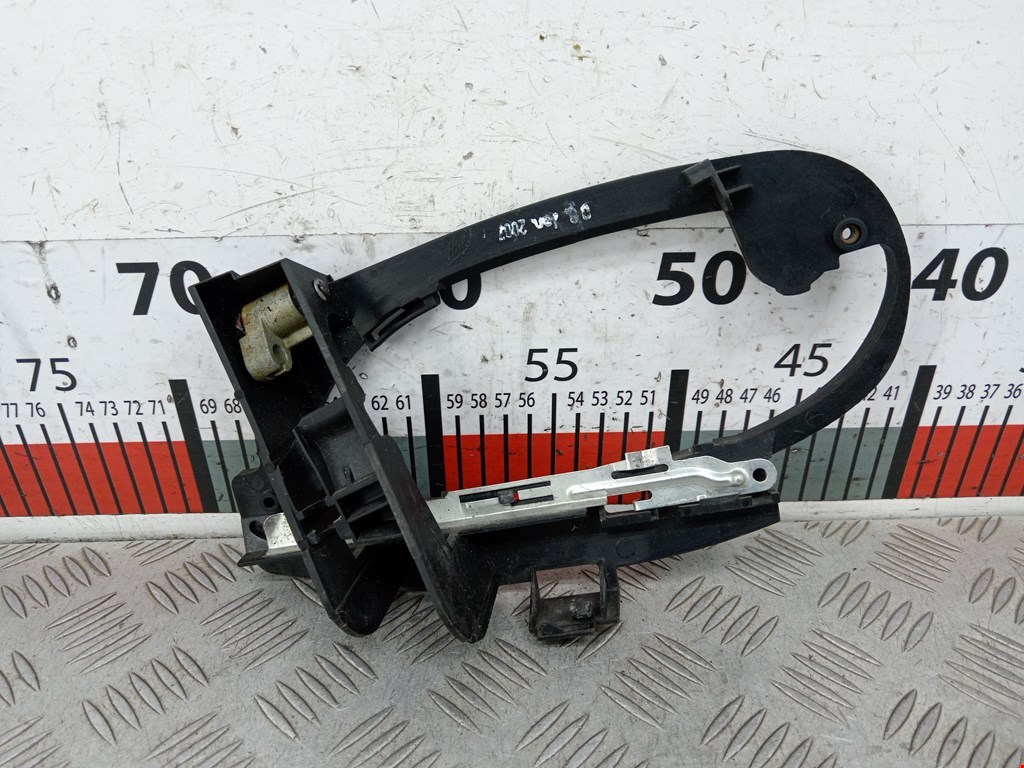 Кронштейн ручки BMW 7er 7 серия E65/E66 2001-2008