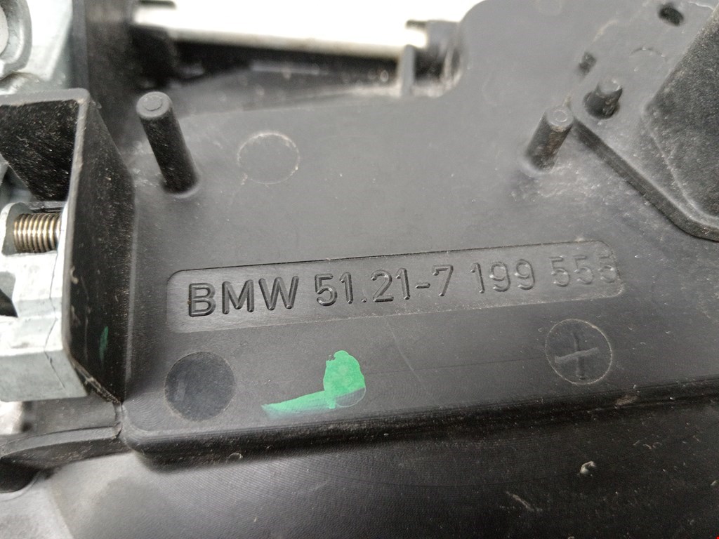 Кронштейн ручки BMW 5er 5 серия E60/E61 2003-2010