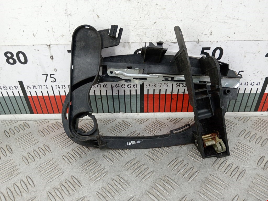 Кронштейн ручки BMW 7er 7 серия E65/E66 2001-2008