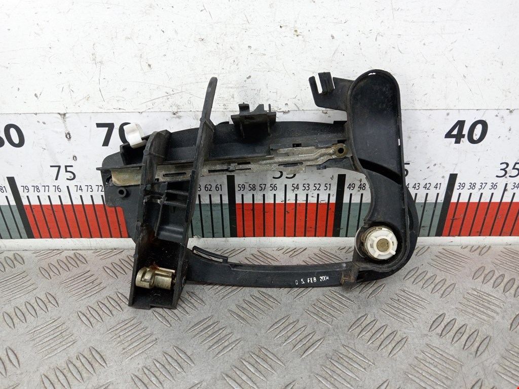 Кронштейн ручки BMW 7er 7 серия E65/E66 2001-2008