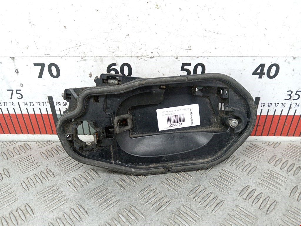 Кронштейн (держатель) ручки двери BMW 5-Series (E60/E61) (2003-2010)