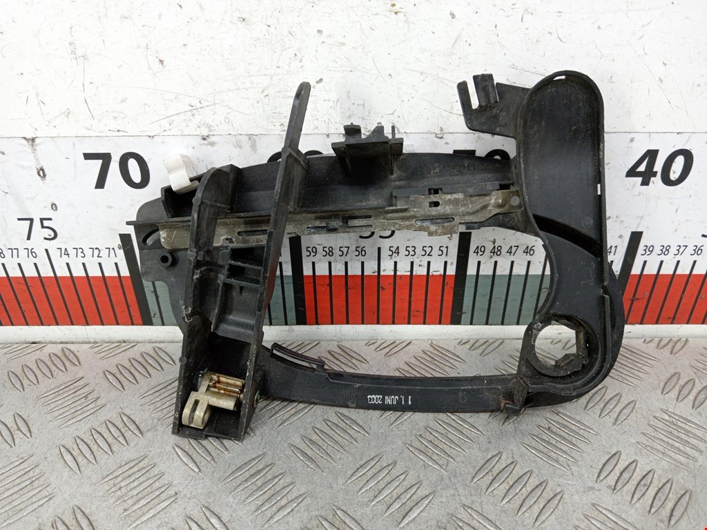 Кронштейн ручки BMW 7er 7 серия E65/E66 2001-2008