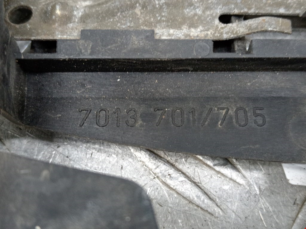 Кронштейн ручки BMW 7er 7 серия E65/E66 2001-2008