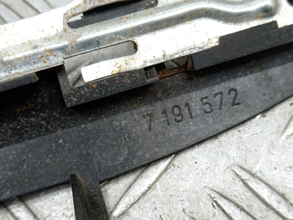 Кронштейн ручки BMW 7er 7 серия E65/E66 2001-2008