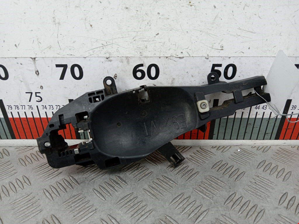 Кронштейн ручки BMW 3er E90/E91 2005-2012