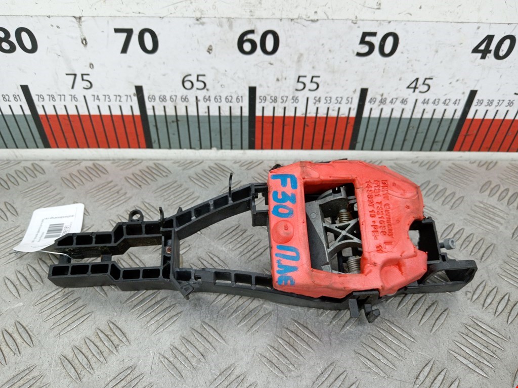 Кронштейн ручки BMW 3er F30/F31/F80 2011-2019