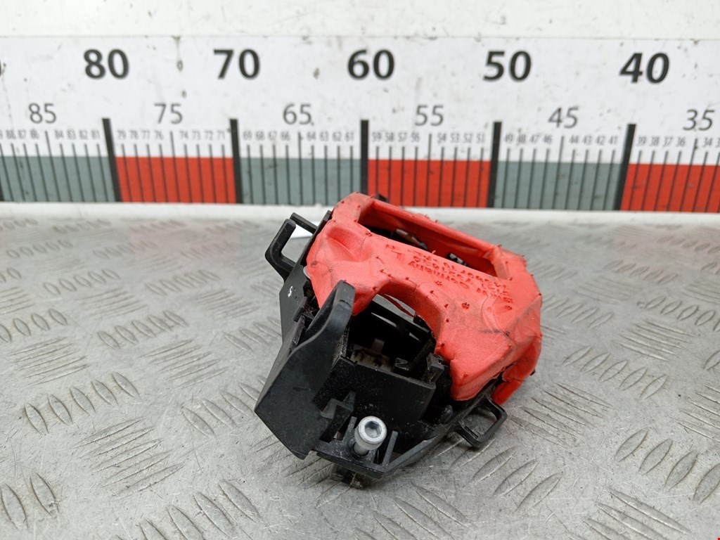 Кронштейн ручки BMW 3er F30/F31/F80 2011-2019