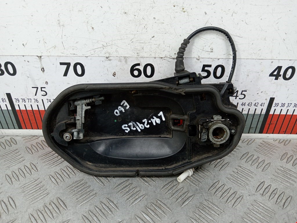 Кронштейн ручки BMW 5er 5 серия E60/E61 2003-2010