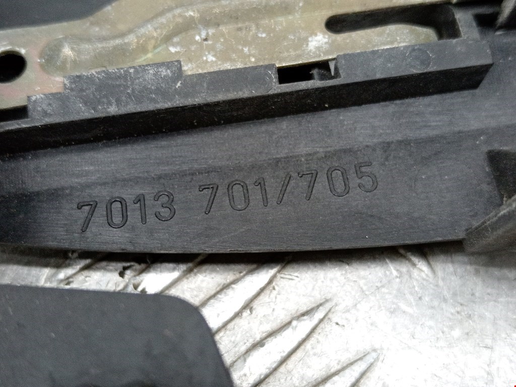 Кронштейн ручки BMW 7er 7 серия E65/E66 2001-2008