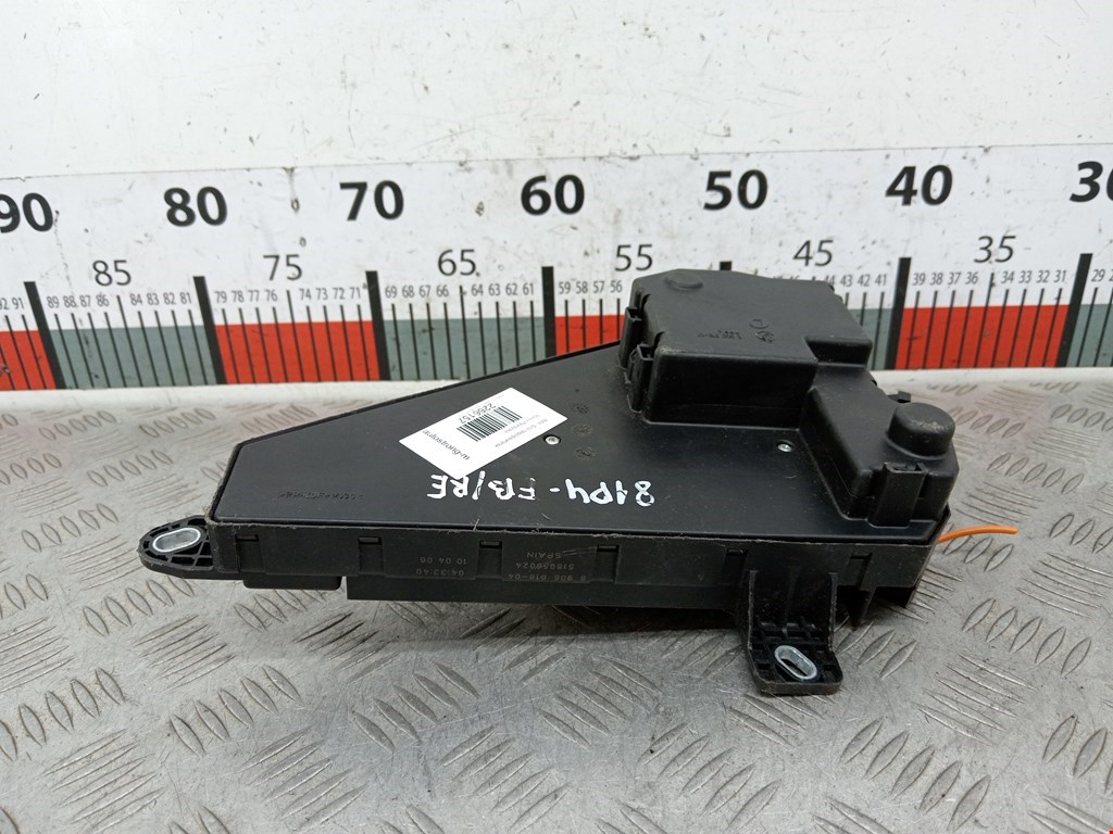 Датчик уровня в бачок омывателя BMW 5er 5 серия E60/E61 2003-2010