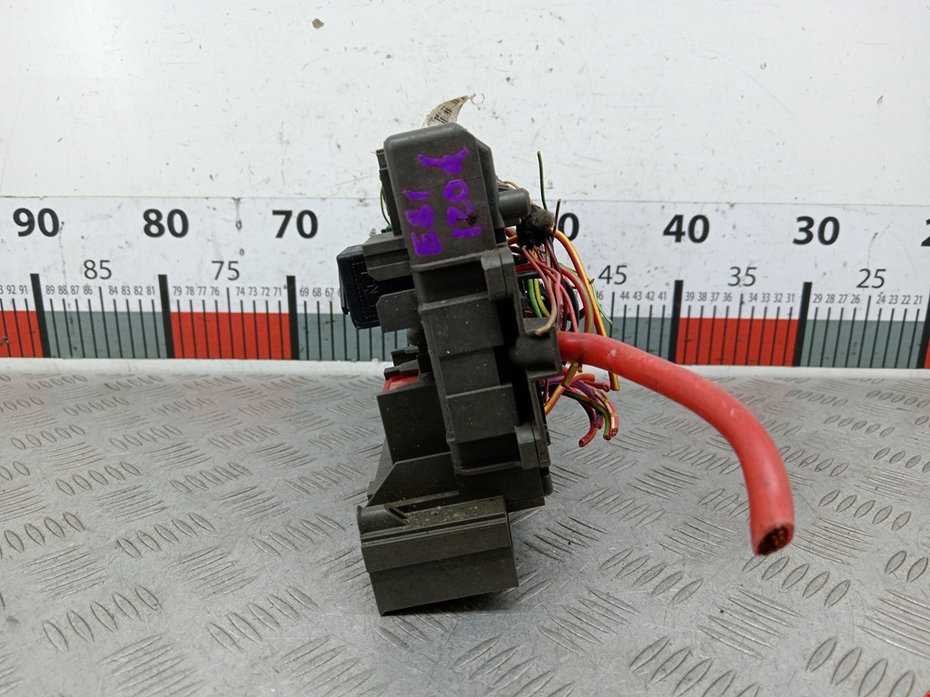 Датчик уровня в бачок омывателя BMW 3er E90/E91 2005-2012